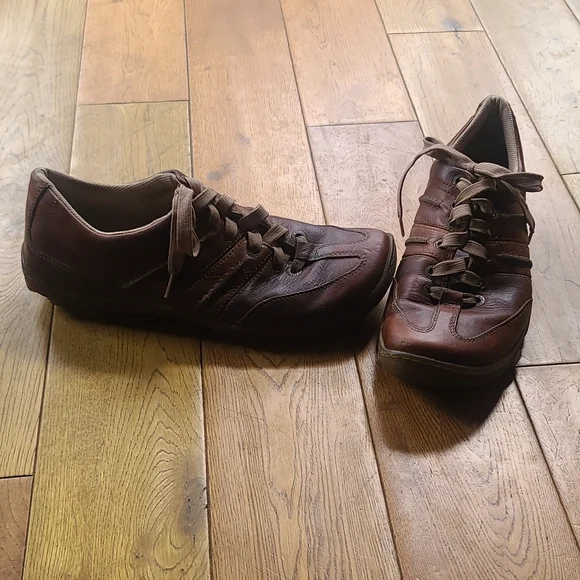 Dr. Martens | Shoes | Vintage Dr Martens Lace Up Shoes 8897  display picture 1